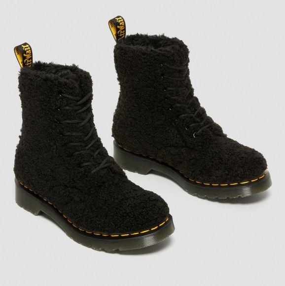 🆕Dr. Martens 1460 Pascal Faux Shearling Boots Teddy Black Lux Borg Women Size 8 - Picture 7 of 9